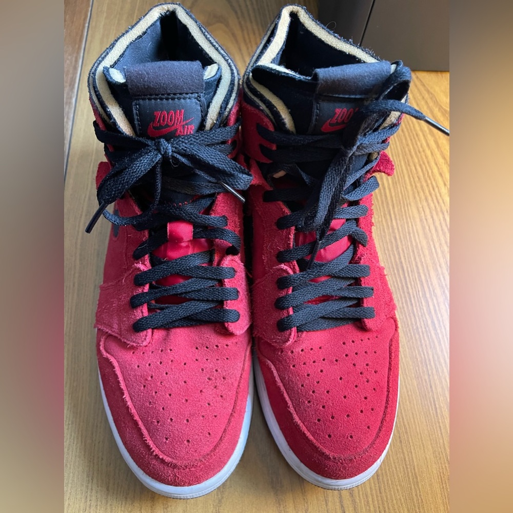 Nike Air Jordan’s 1 high zoom CT0978-600 men’s size 10.5